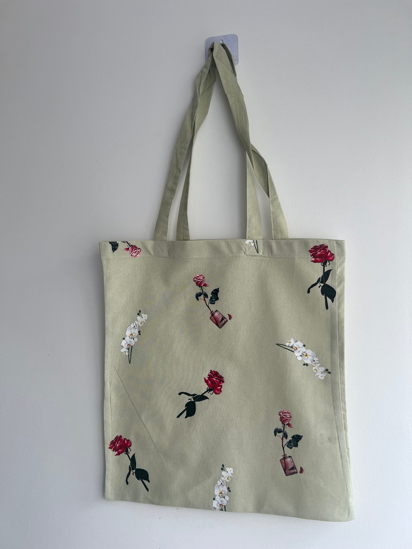 Mixed flowers tote bag